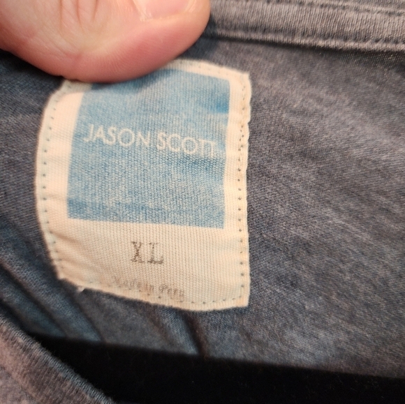 Jason Scott Staple V-neck Short Sleeve t-shirt - Picture 2 of 5